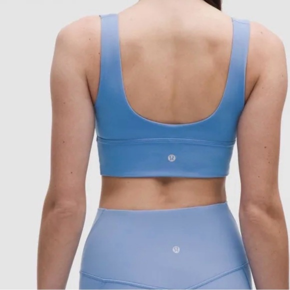 Lululemon Align V-Neck bra in “pool party” blue size 6 - Picture 4 of 5